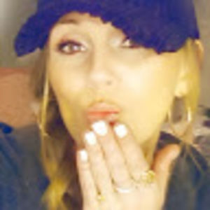 Meet your Posher, Constance